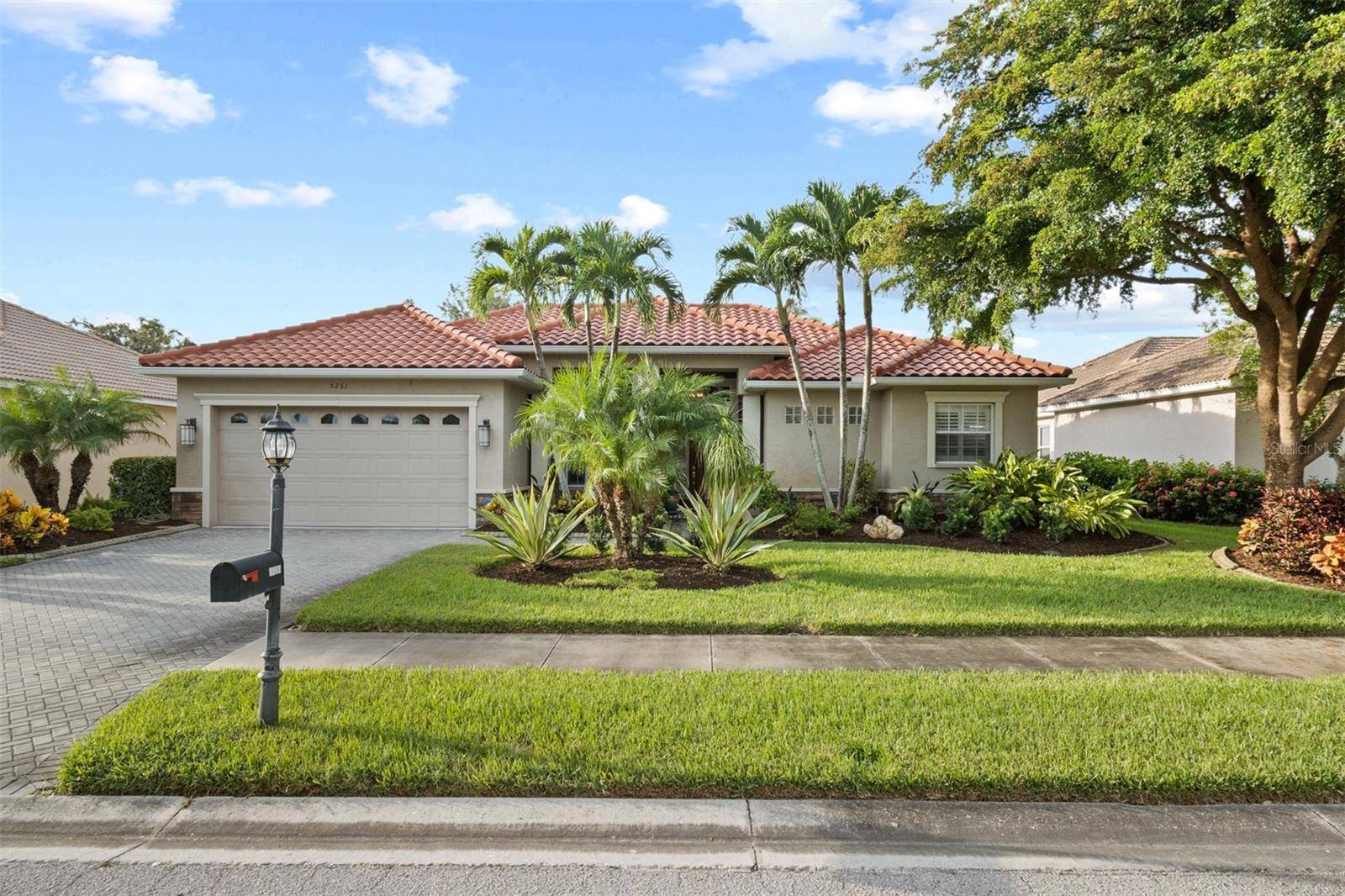 Sarasota, FL 34233,5251 BENJAMIN LN