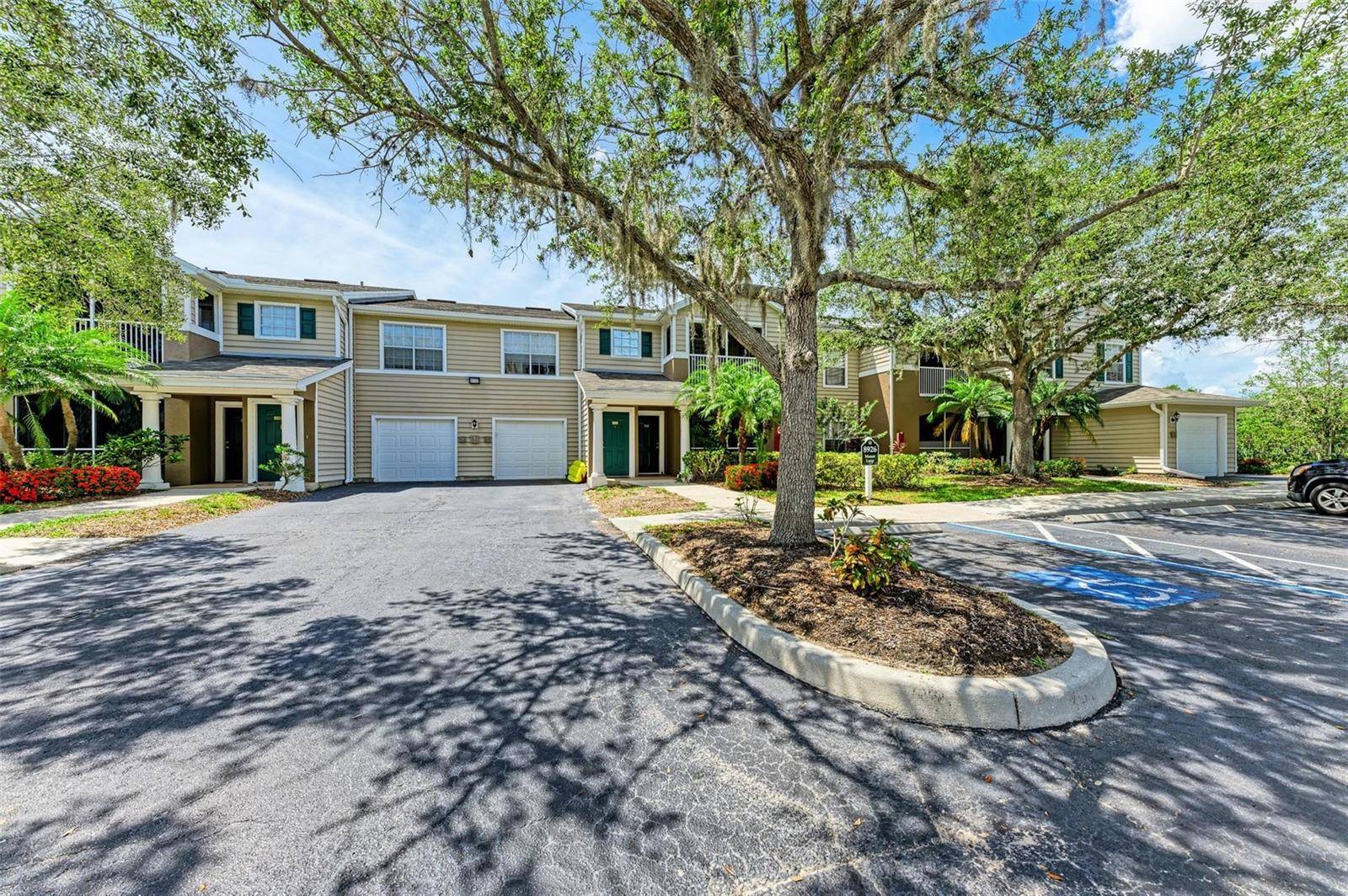 Lakewood Ranch, FL 34202,8926 MANOR LOOP #103