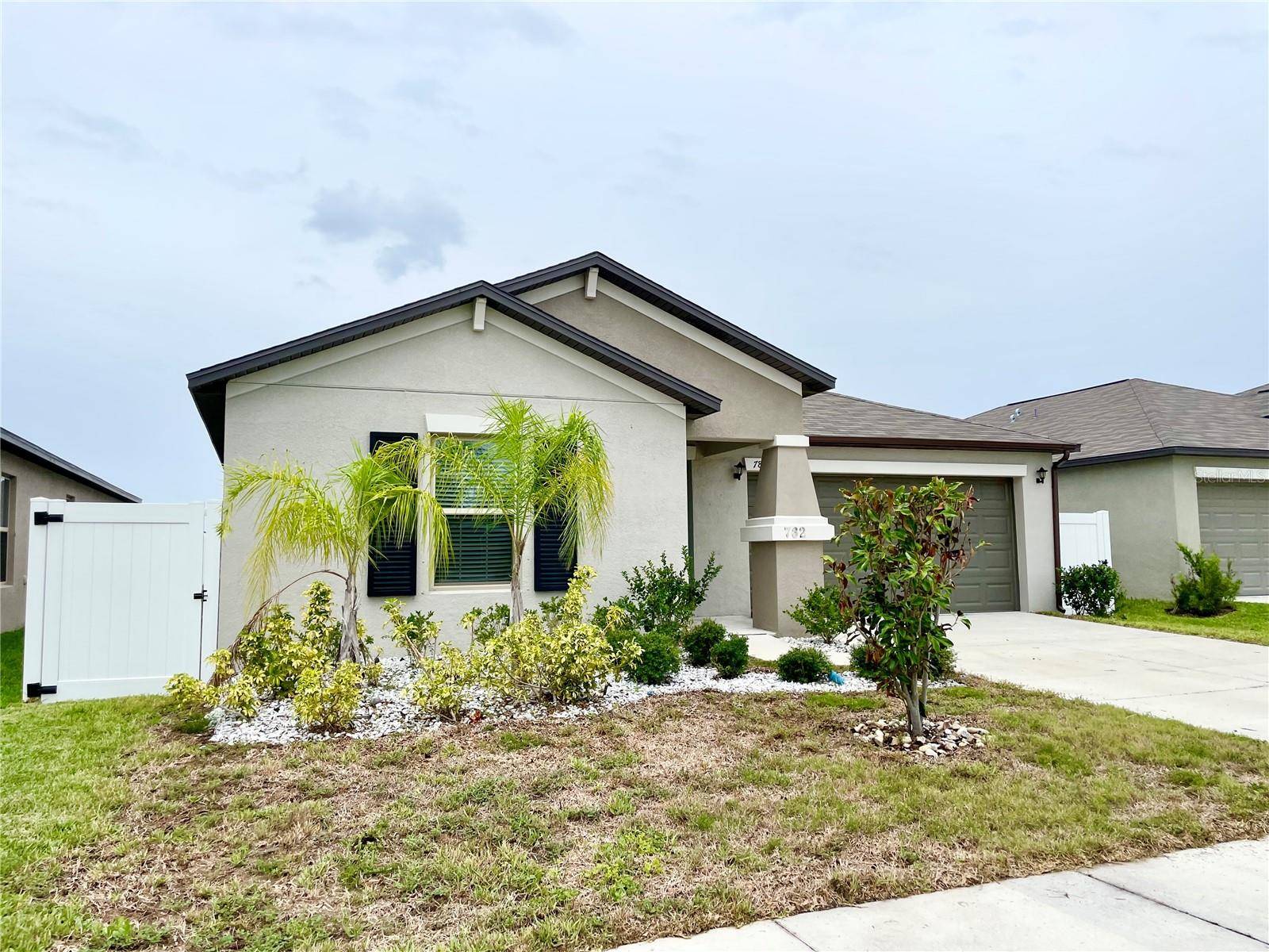 Ruskin, FL 33570,782 8TH ST NW