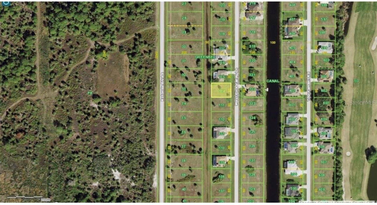 Rotonda West, FL 33947,215 W PINE VALLEY LN