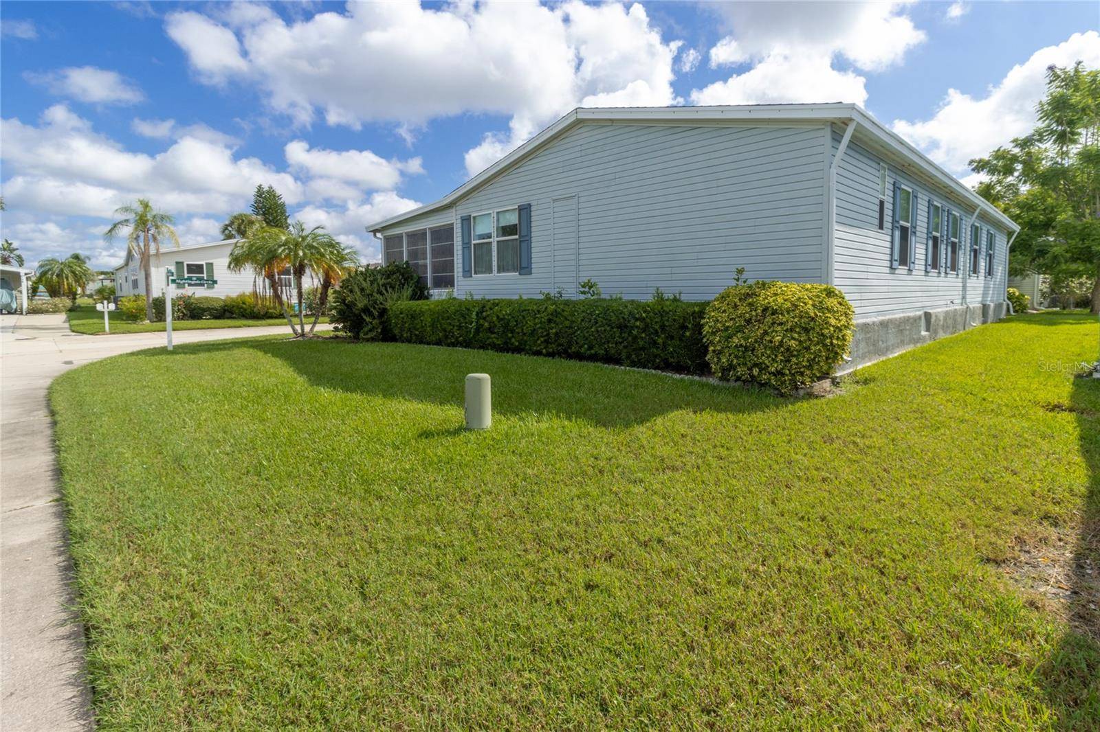 Ellenton, FL 34222,140 NIGHTINGALE CIR