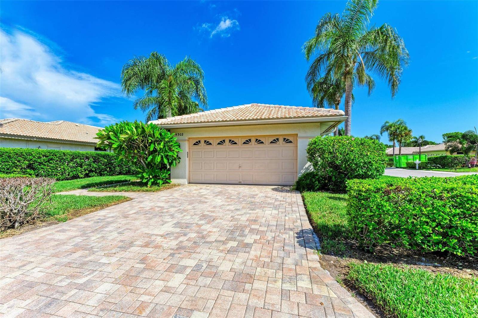 Bradenton, FL 34210,4302 HEBRIDES CT