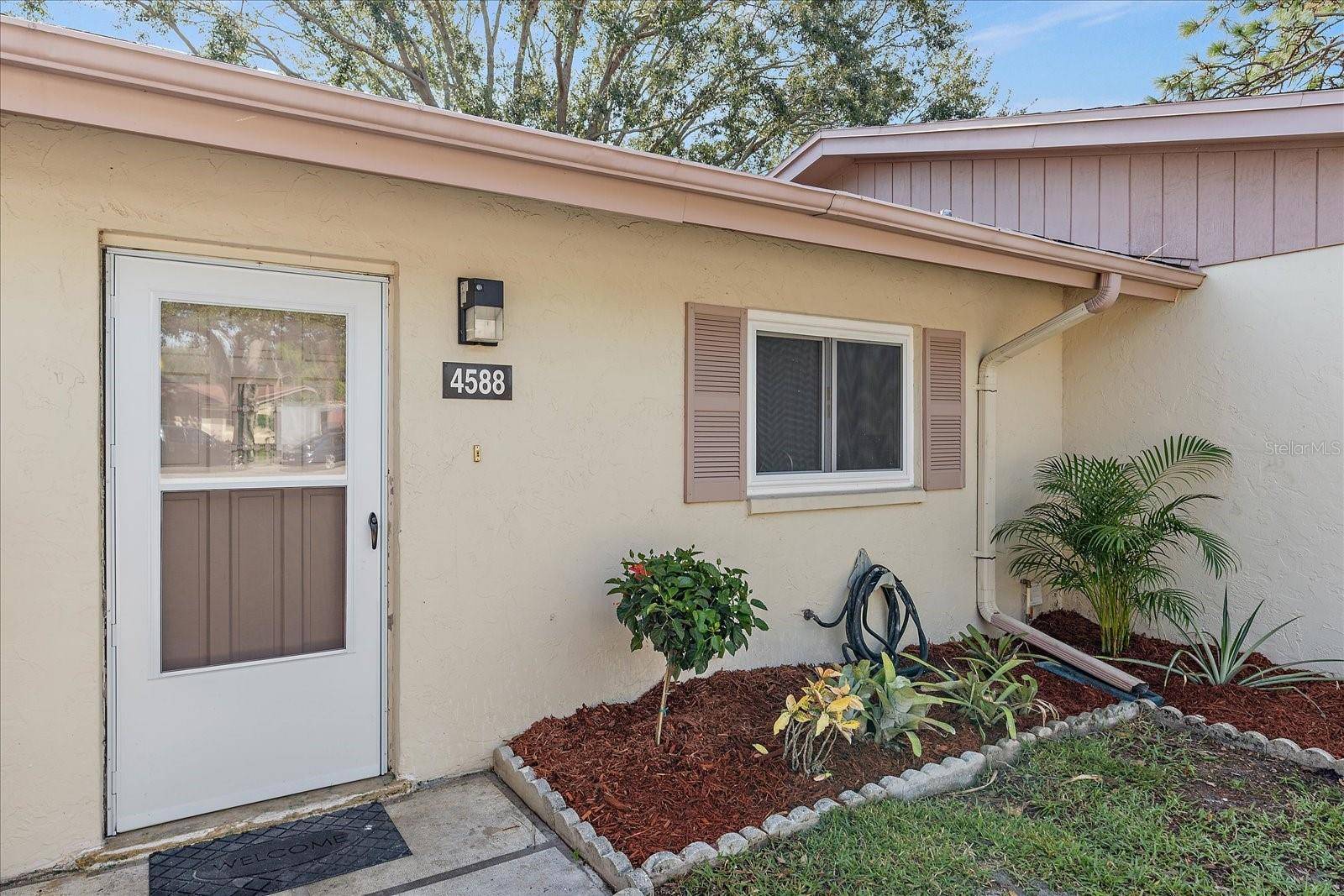 Sarasota, FL 34233,4588 MOHICAN TRAIL #146