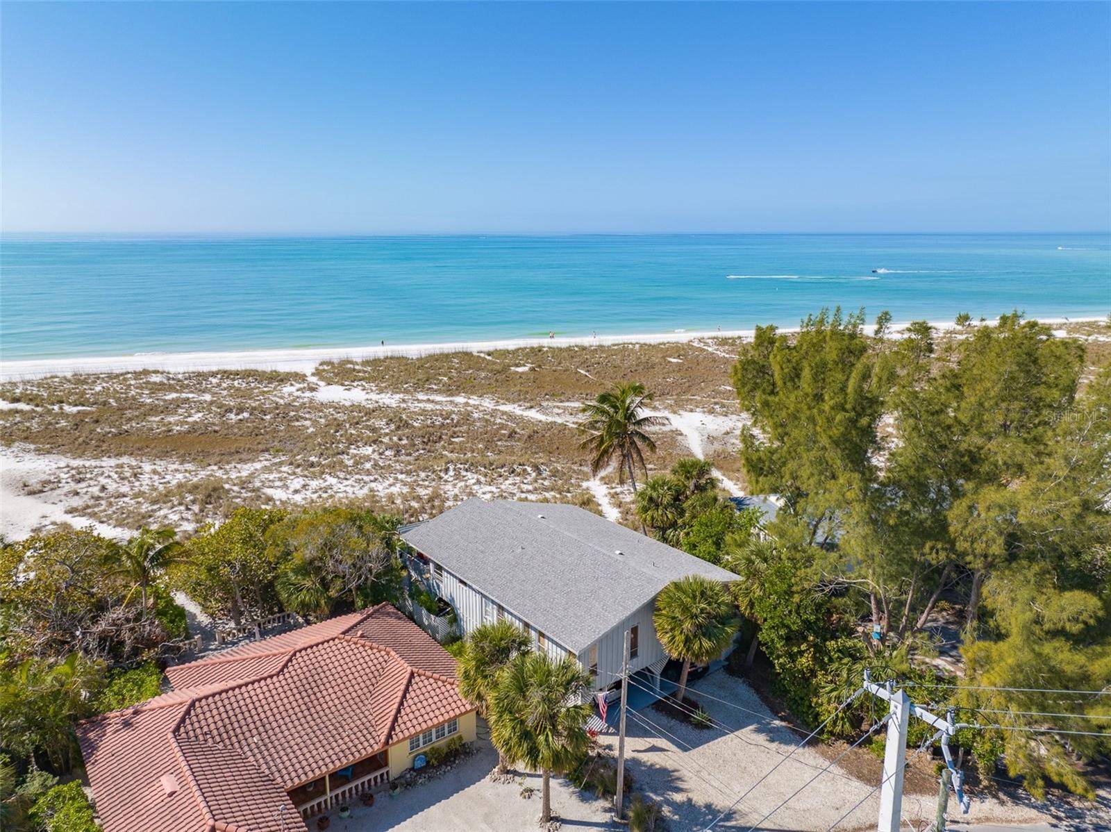 Anna Maria, FL 34216,727 N SHORE DR