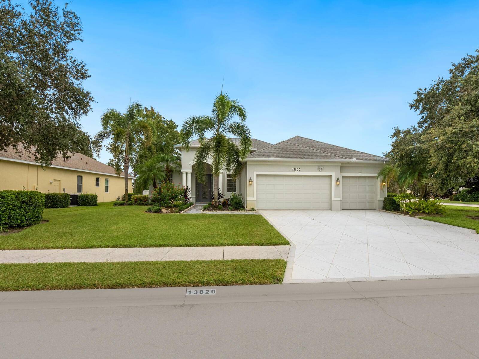 Lakewood Ranch, FL 34202,13820 WOOD DUCK CIR