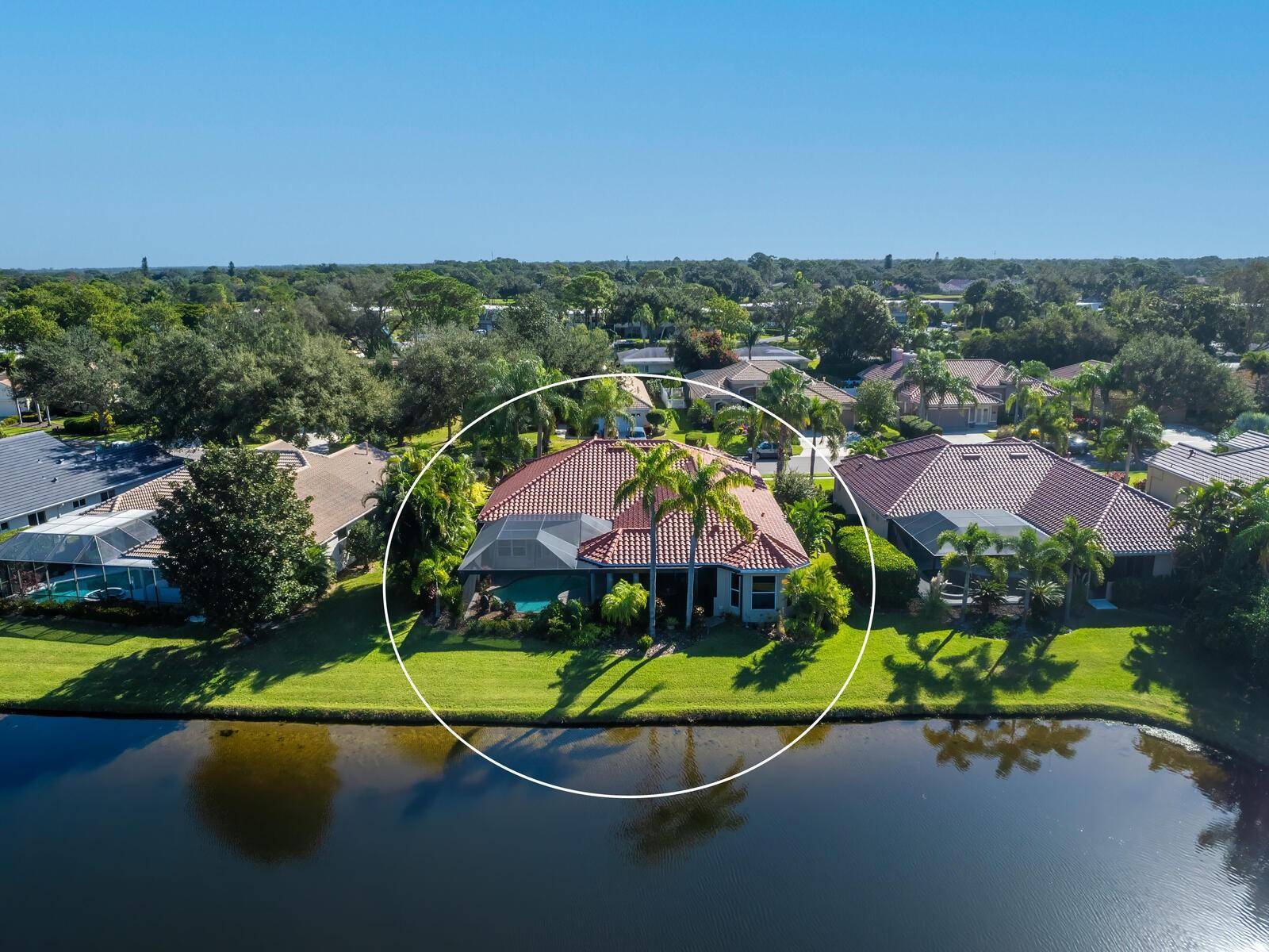 Sarasota, FL 34243,7122 TREYMORE CT