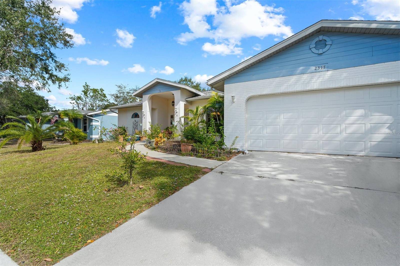 Sarasota, FL 34232,2317 TALL OAK CT