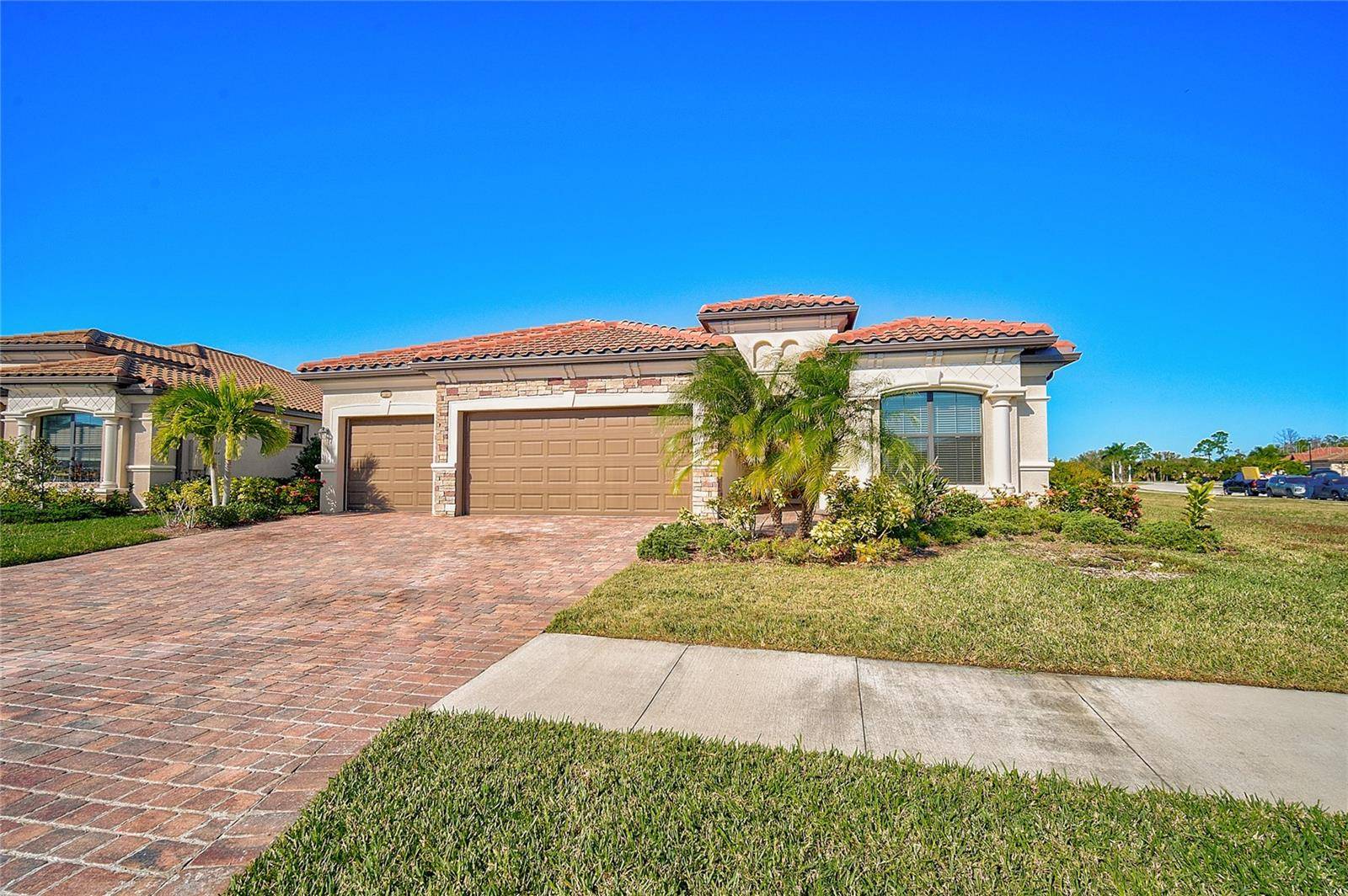 Venice, FL 34293,20720 GRANLAGO DR