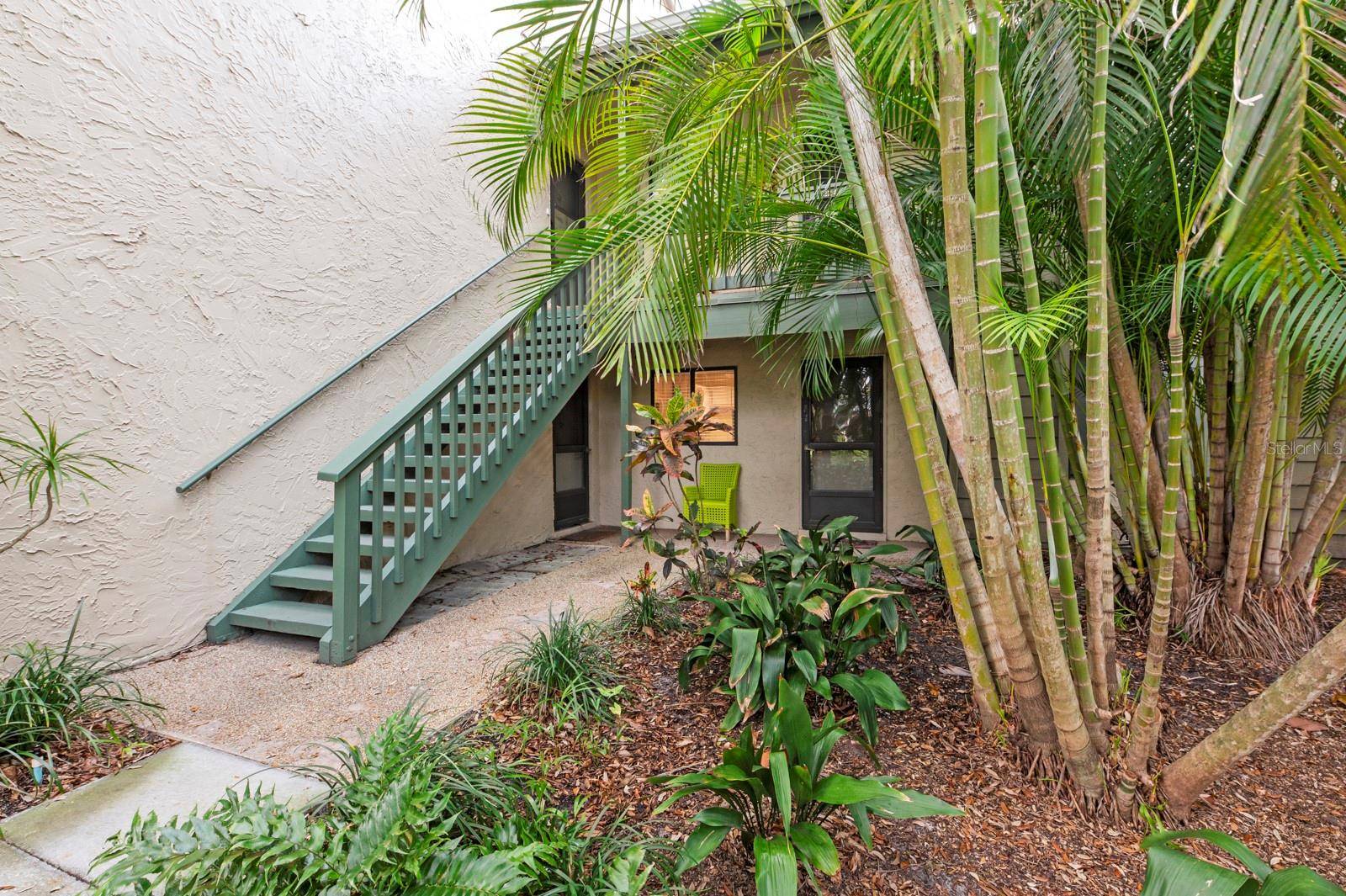 Sarasota, FL 34231,1623 PELICAN COVE RD #124