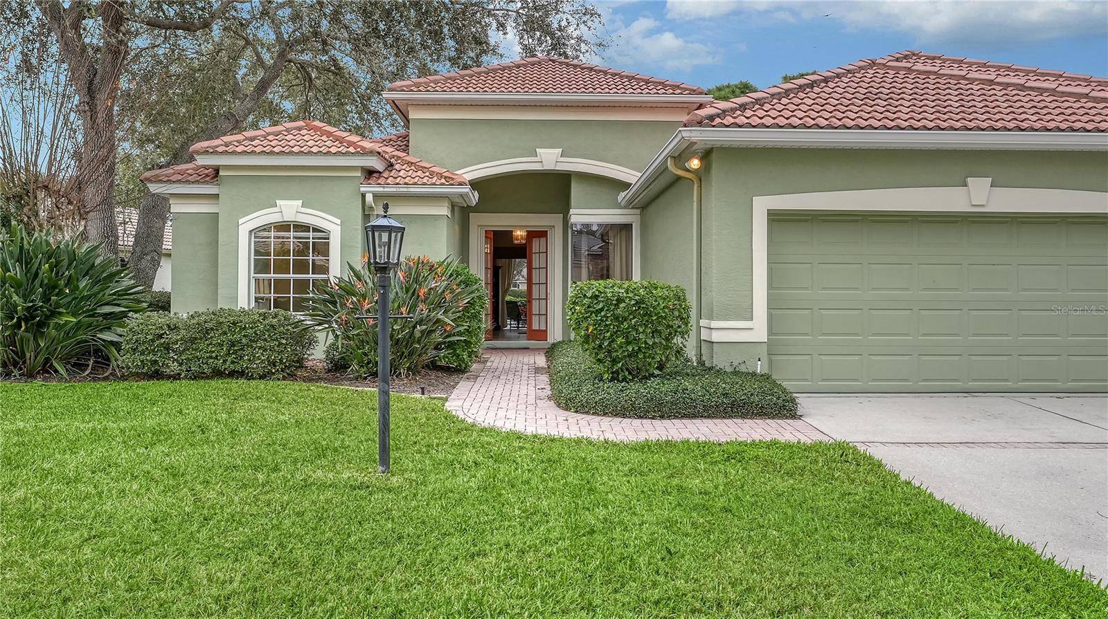 Sarasota, FL 34243,4888 CARRINGTON CIR