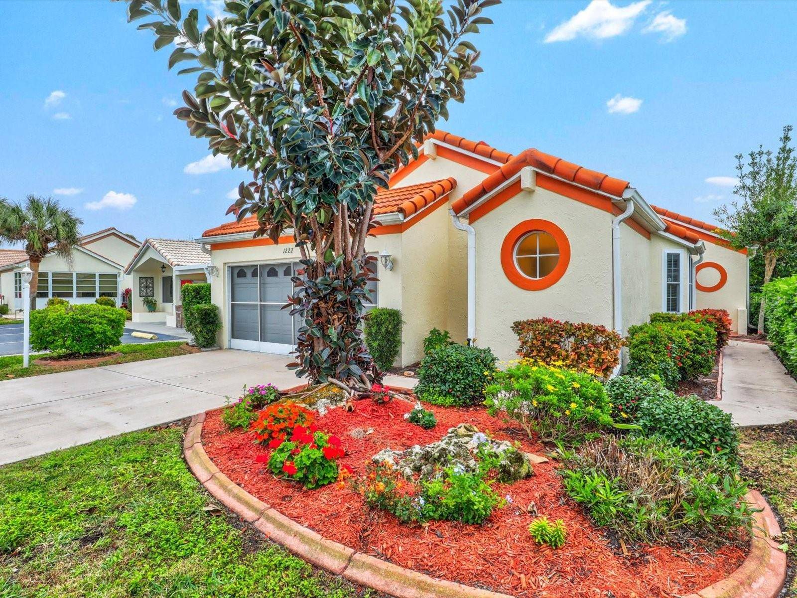 Venice, FL 34292,1222 CAPRI ISLES BLVD #33