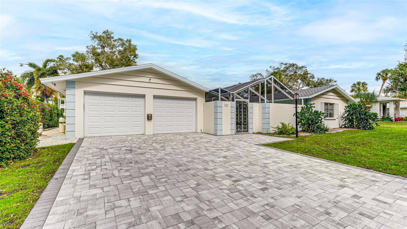 Sarasota, FL 34231,1761 SANDALWOOD DR