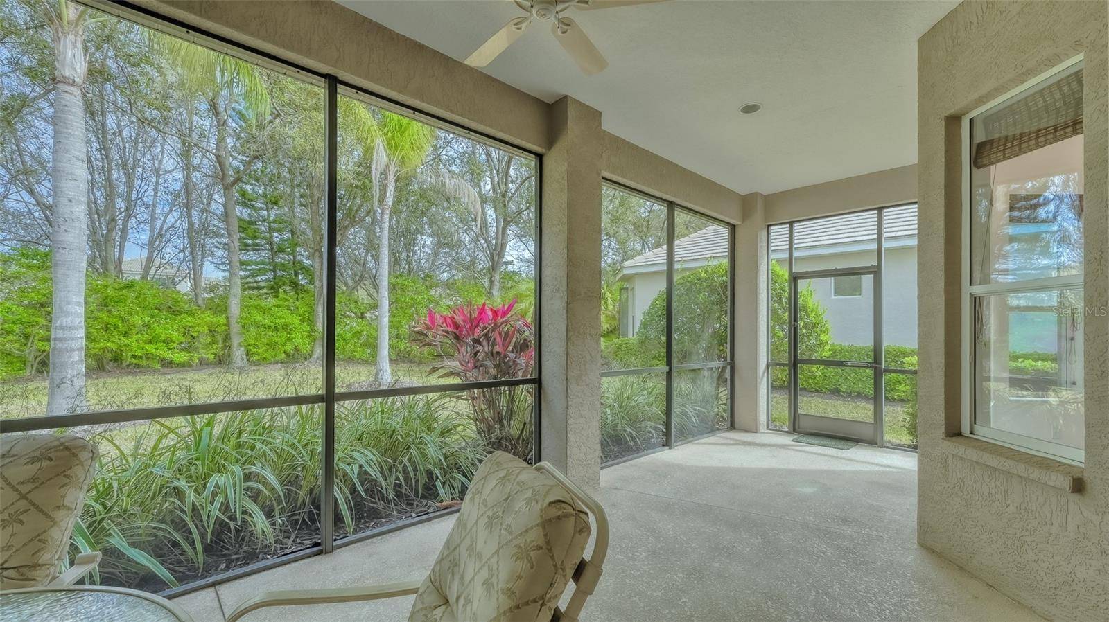 Lakewood Ranch, FL 34202,12327 THORNHILL CT