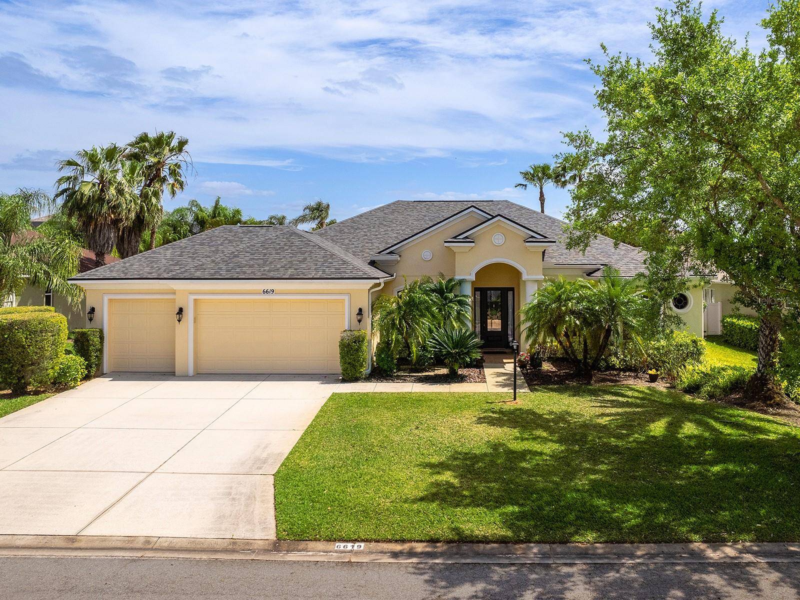 Lakewood Ranch, FL 34202,6619 CHICKADEE LN