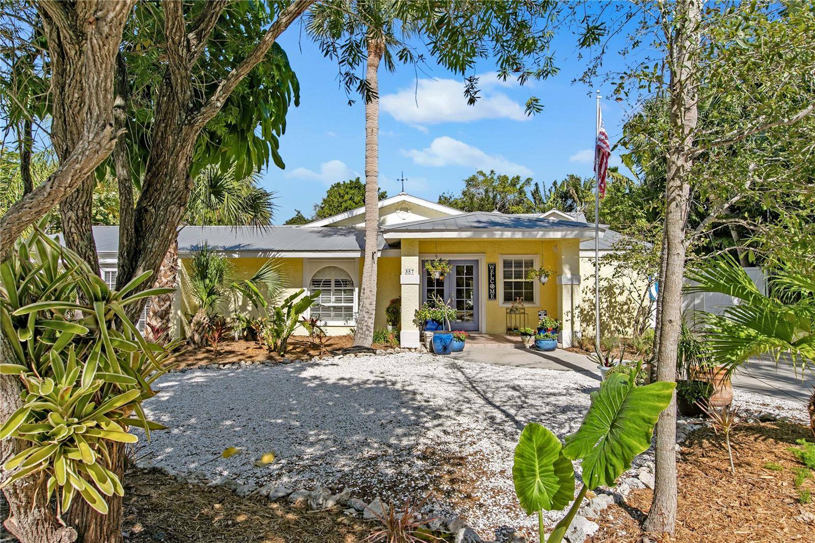 Sarasota, FL 34242,357 ISLAND CIR