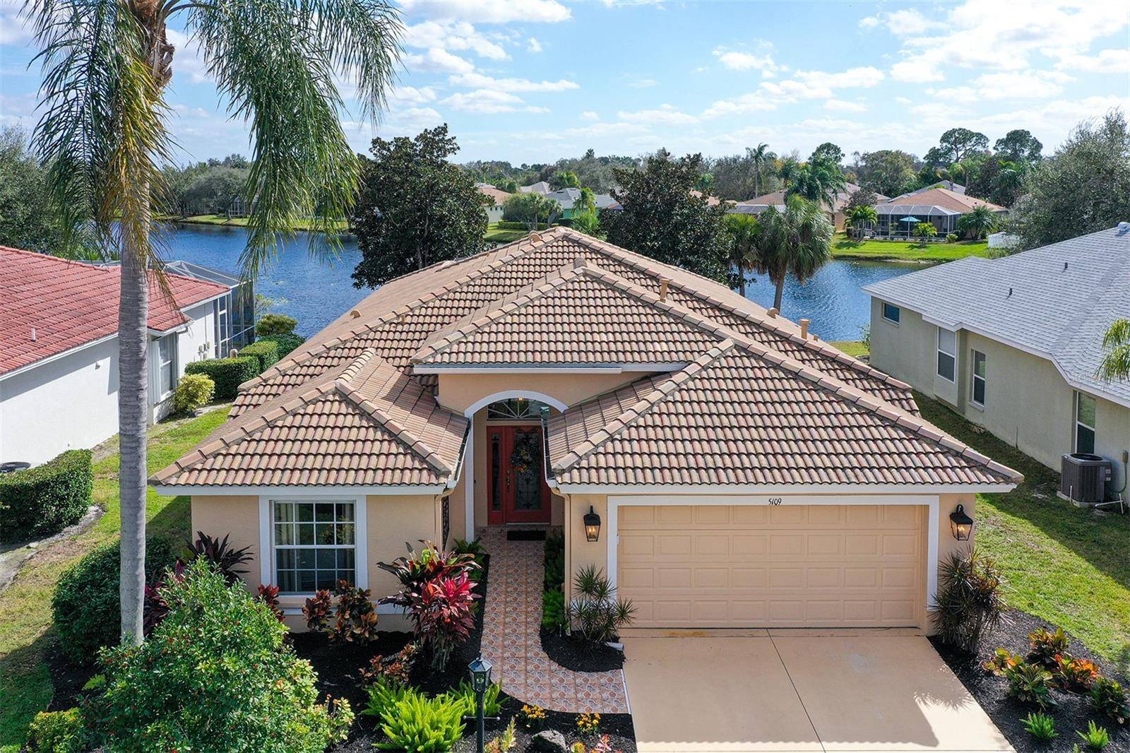 Sarasota, FL 34243,5109 CREEKSIDE TRL