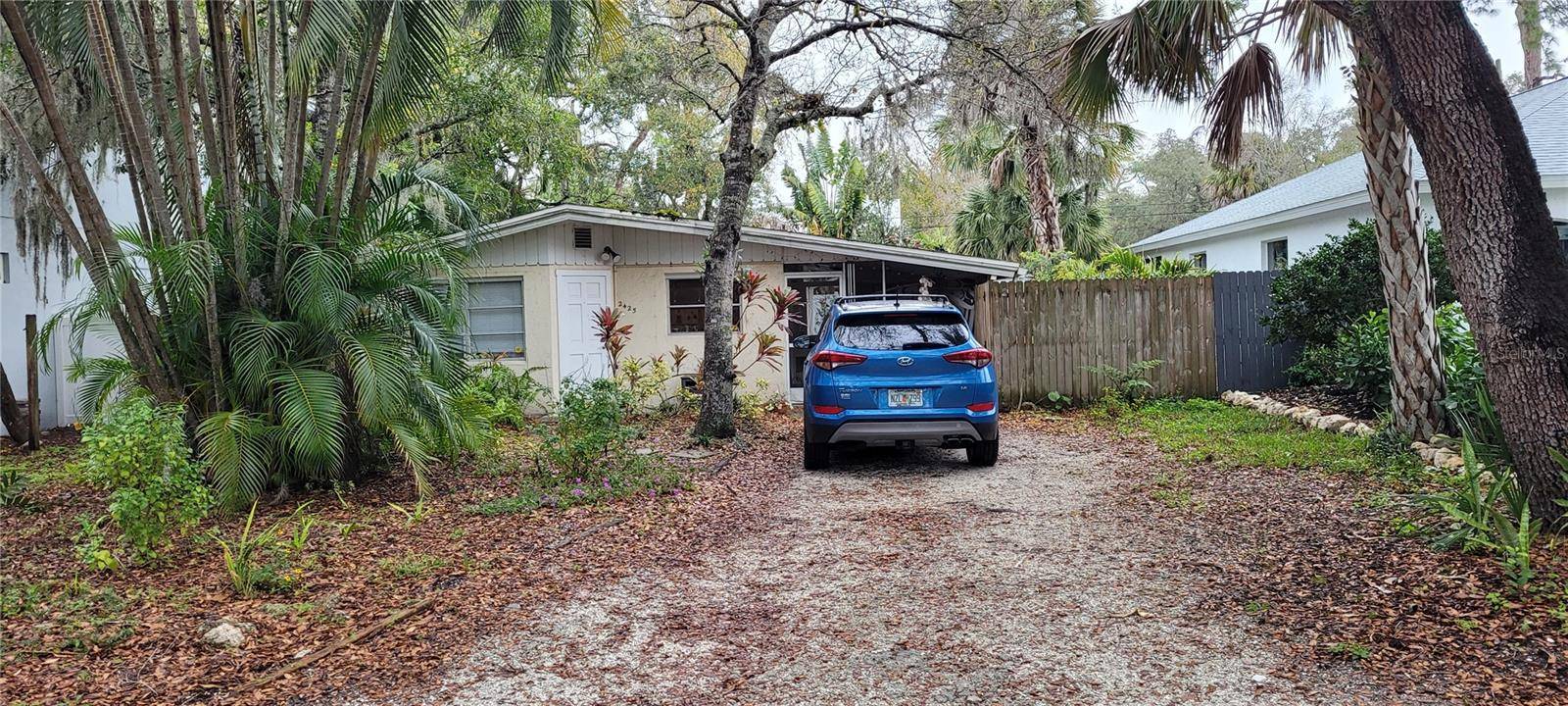 Sarasota, FL 34239,2425 FLOYD ST