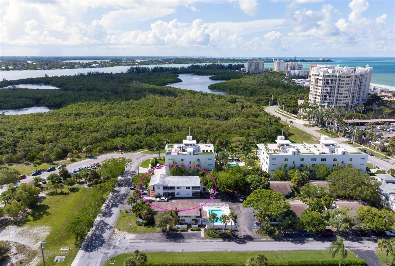 Sarasota, FL 34236,170 ROOSEVELT DR #21