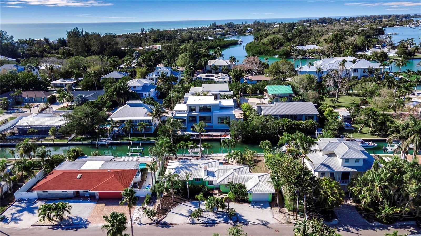 Longboat Key, FL 34228,589 BAYVIEW DR