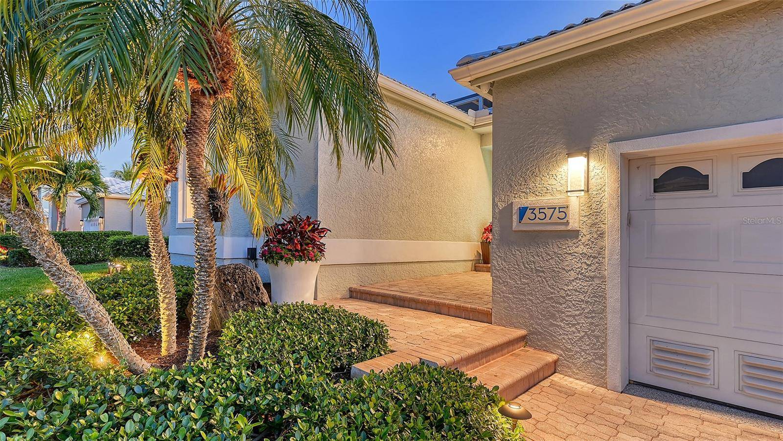 Longboat Key, FL 34228,3575 MISTLETOE LN