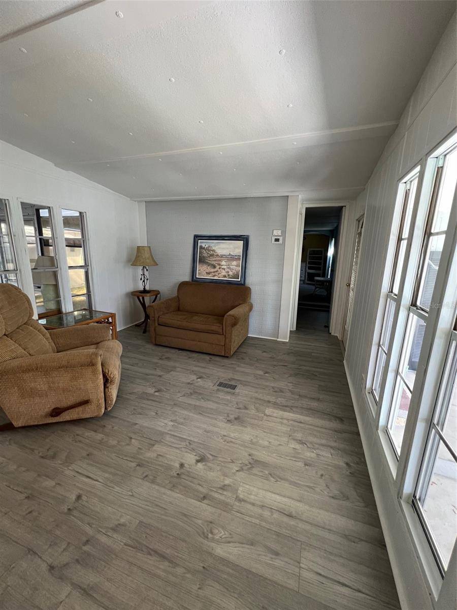 Palmetto, FL 34221,11 SHADY LN