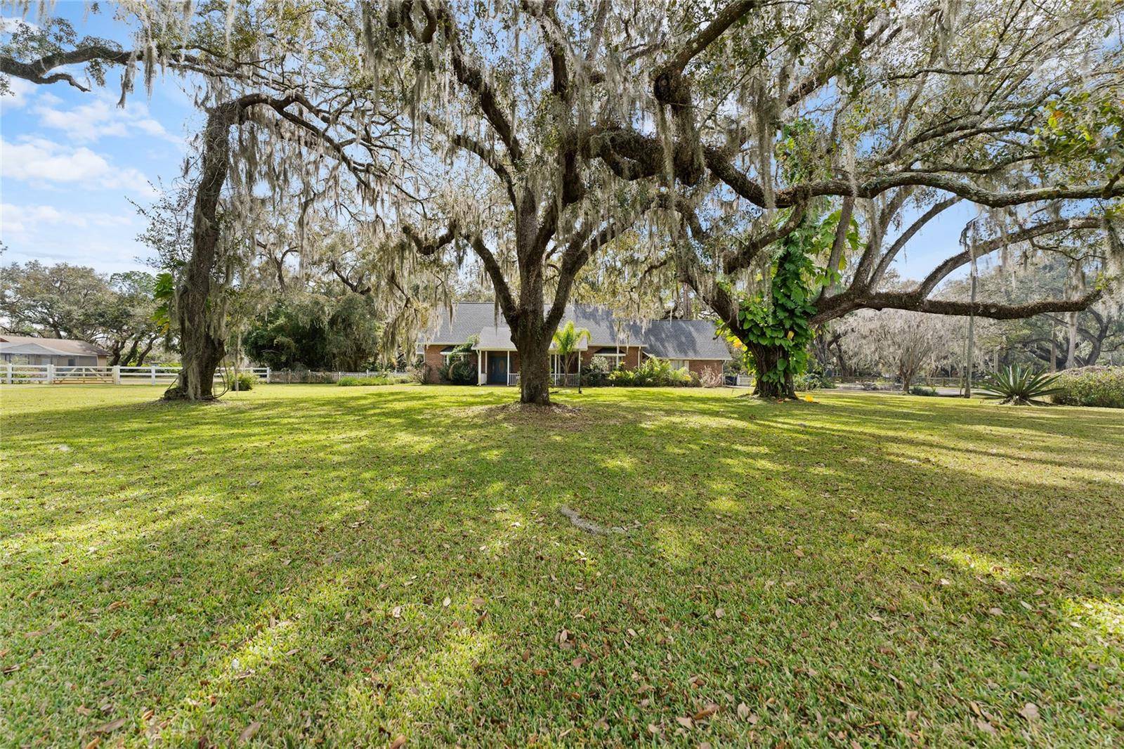 Lakeland, FL 33810,1409 COUNTRY OAKS LN