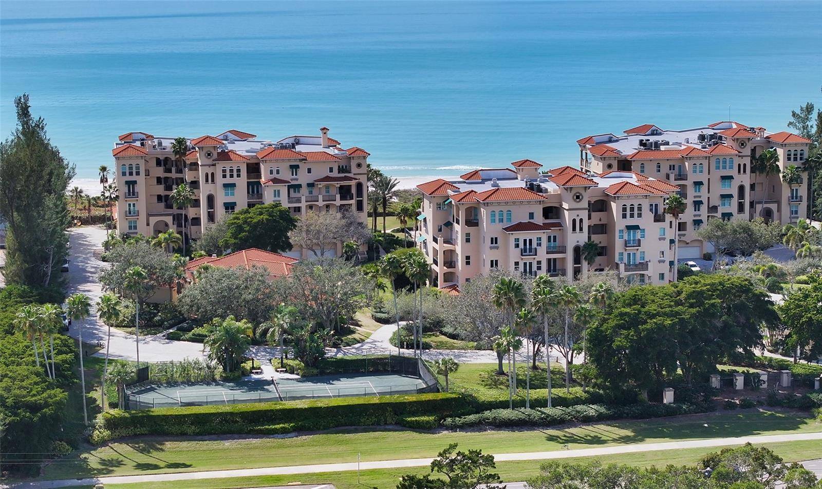 Longboat Key, FL 34228,2333 GULF OF MEXICO DR #1B1