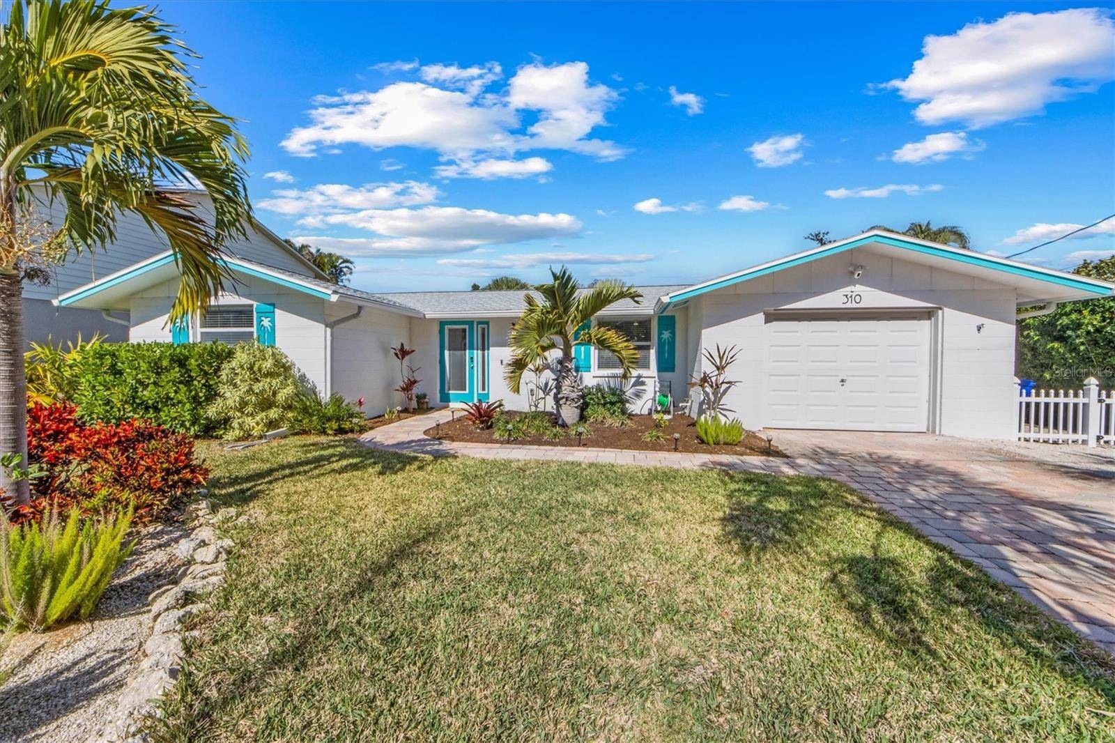 Anna Maria, FL 34216,310 IRIS ST