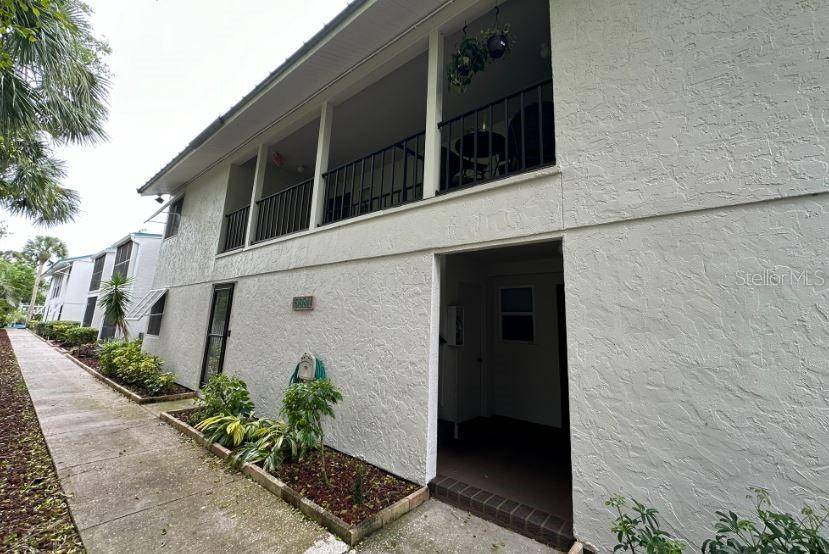 Sarasota, FL 34242,5681 MIDNIGHT PASS RD #104