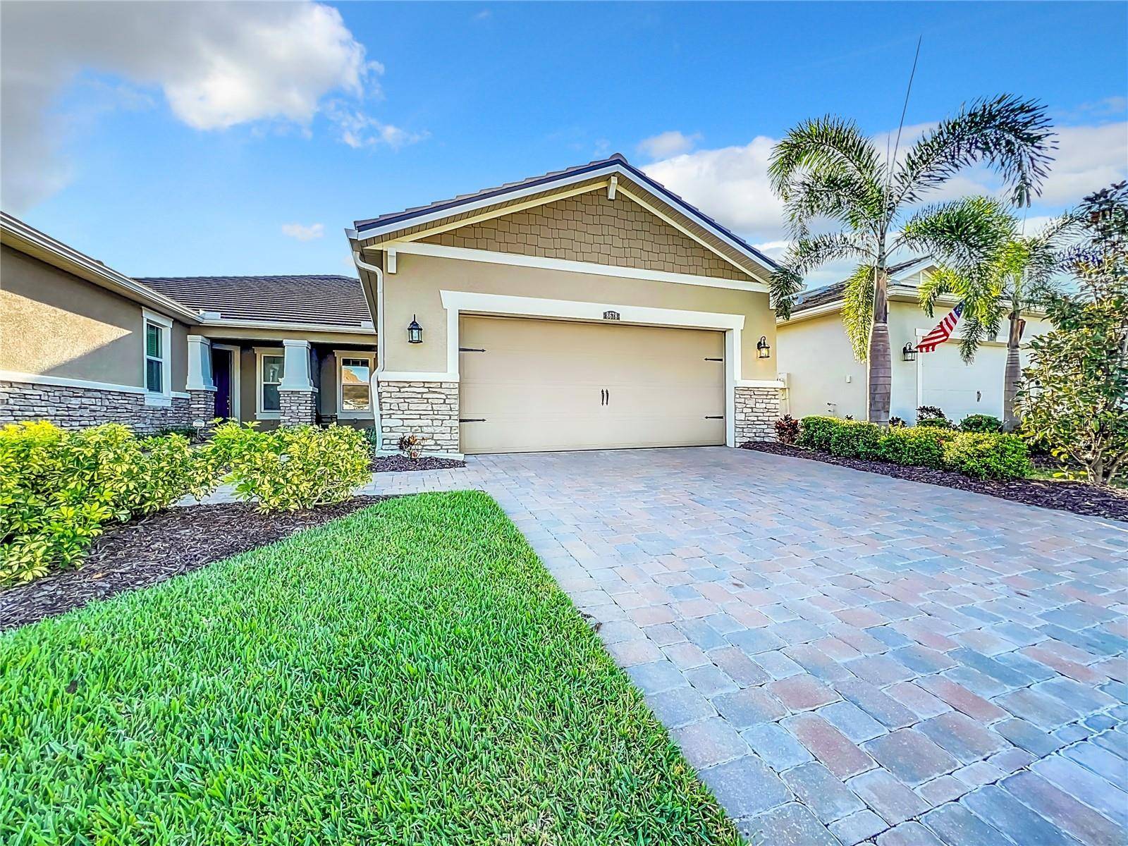 Sarasota, FL 34238,8678 RAIN SONG RD