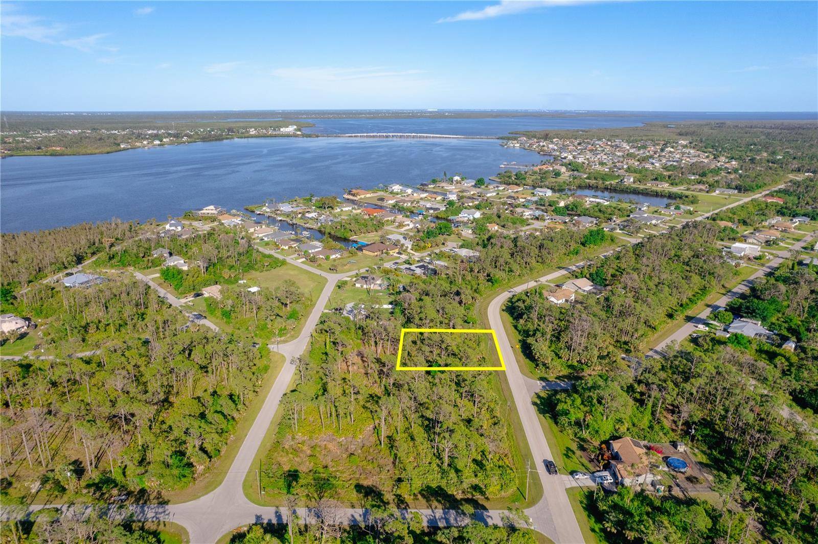 Port Charlotte, FL 33981,5867 DAVID BLVD