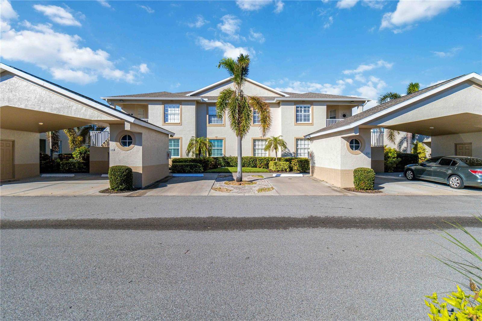 Venice, FL 34292,2204 AUBURN LAKES CIR #2204