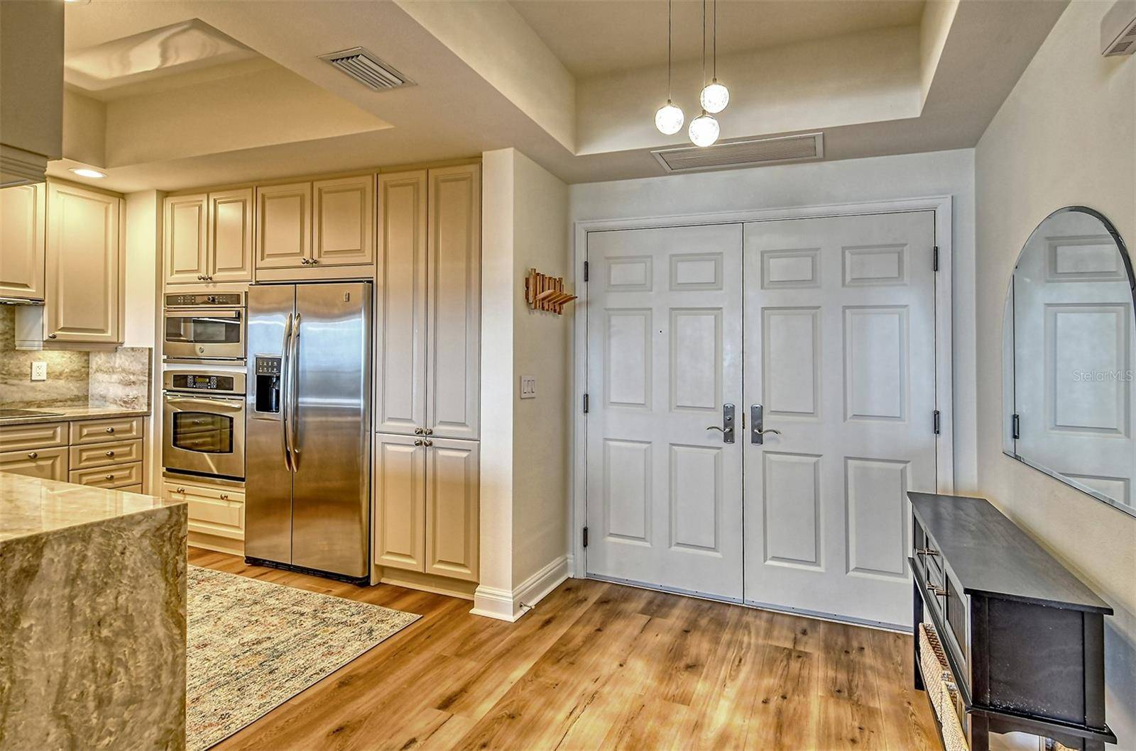 Sarasota, FL 34236,50 CENTRAL AVE #15B