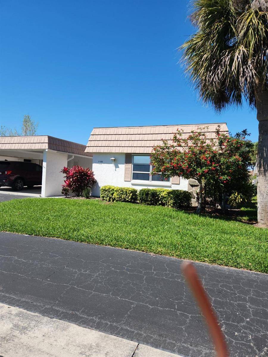 Sarasota, FL 34231,2555 RIVERBLUFF Pkwy #165