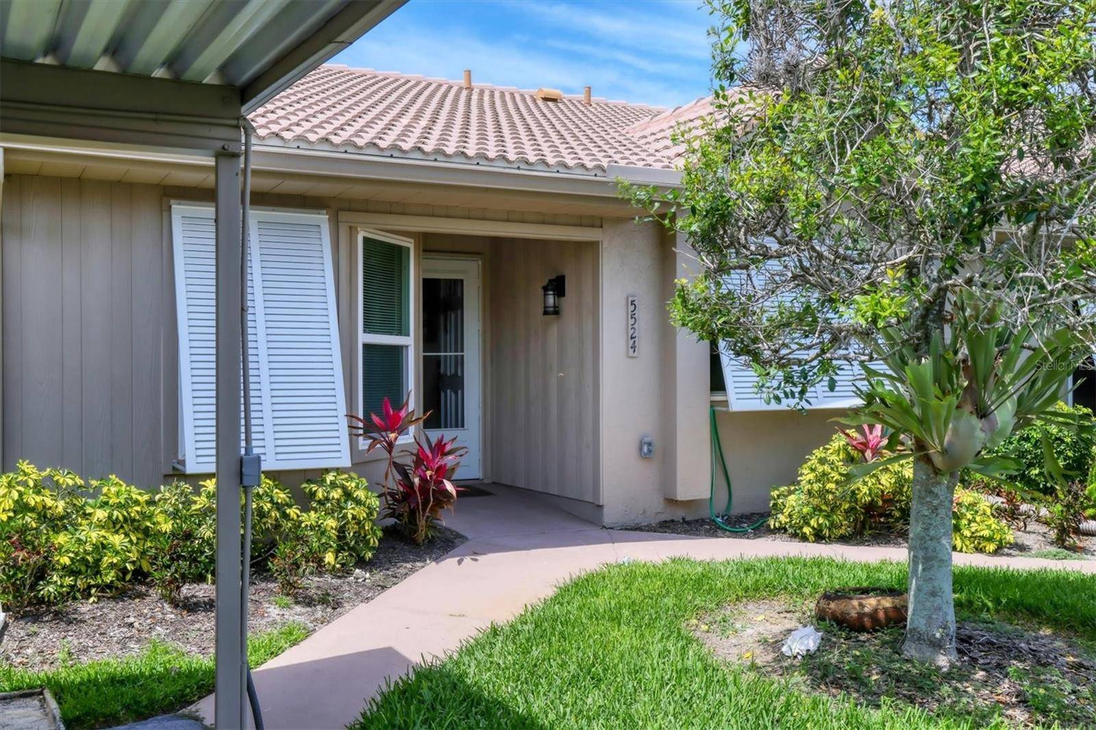 Bradenton, FL 34203,5524 37TH ST E #0