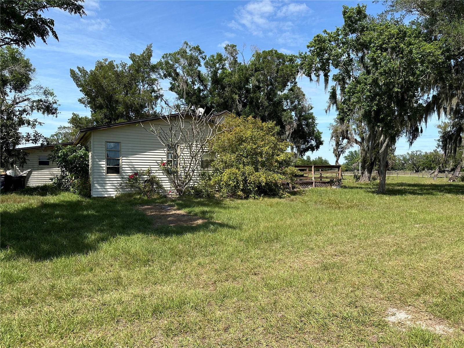 Sarasota, FL 34240,4090 CARLTON RD