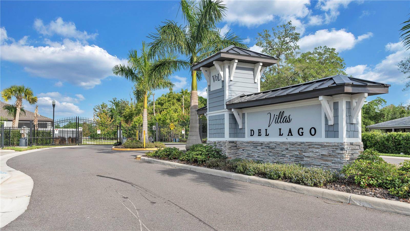 Lutz, FL 33549,320 VILLA CORTE DR