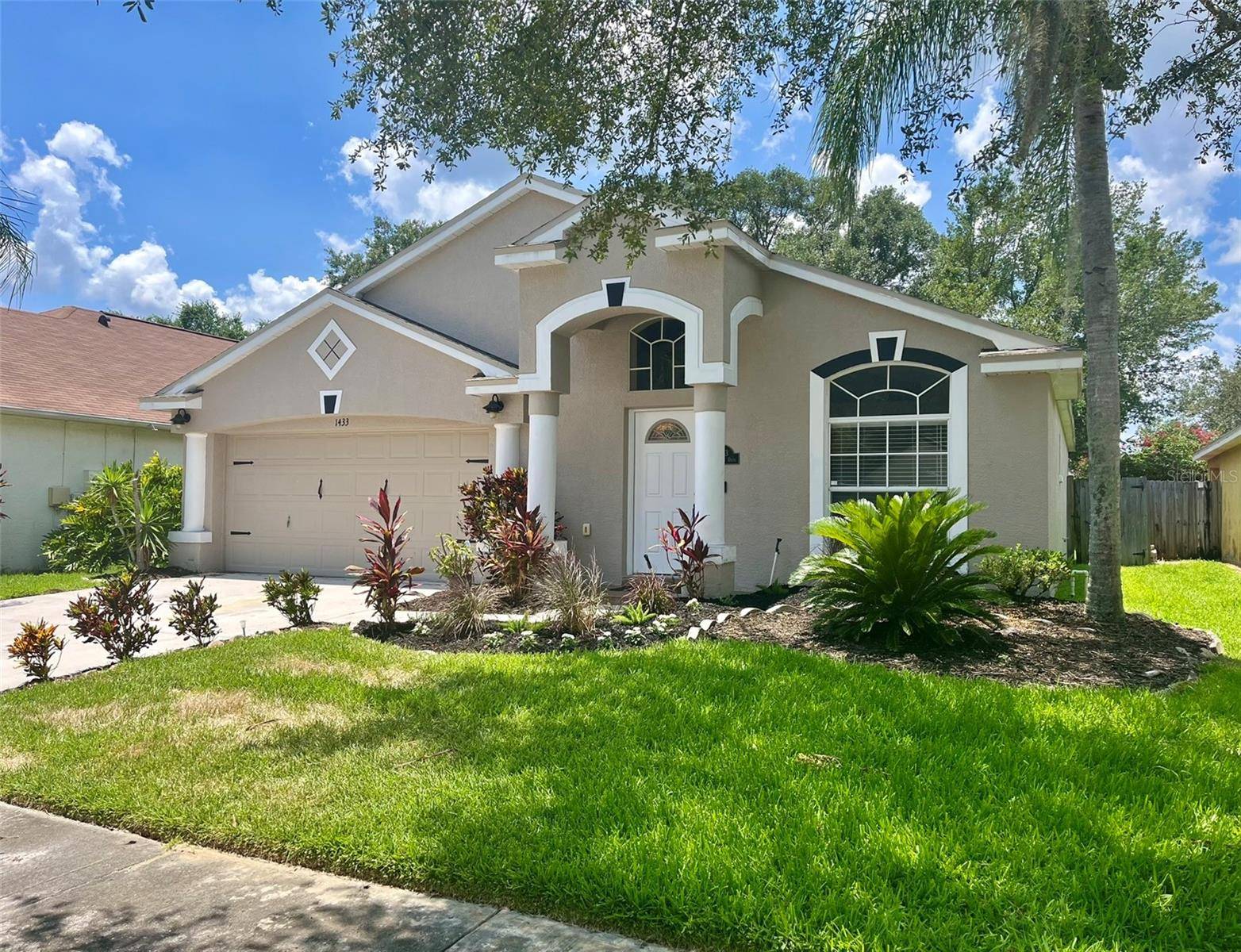 Wesley Chapel, FL 33543,1433 FIREWHEEL DR