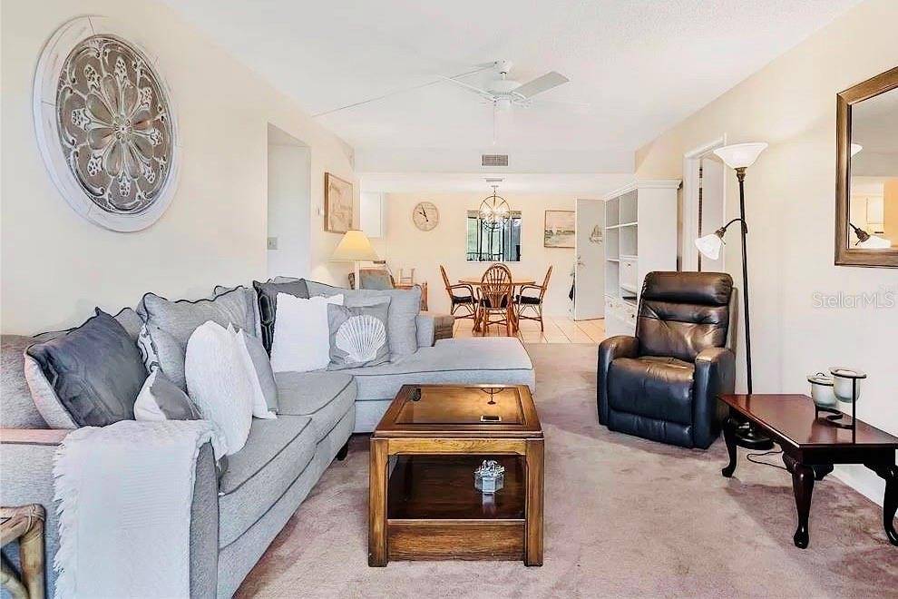 Bradenton, FL 34210,6114 43RD ST W #301E