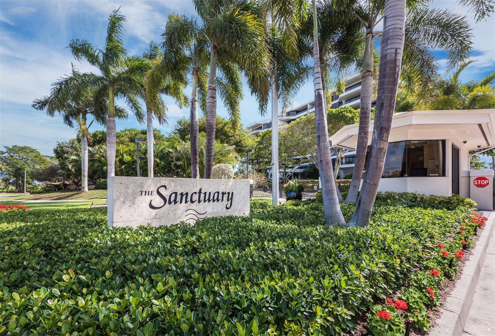 Longboat Key, FL 34228,585 SANCTUARY DR #B202