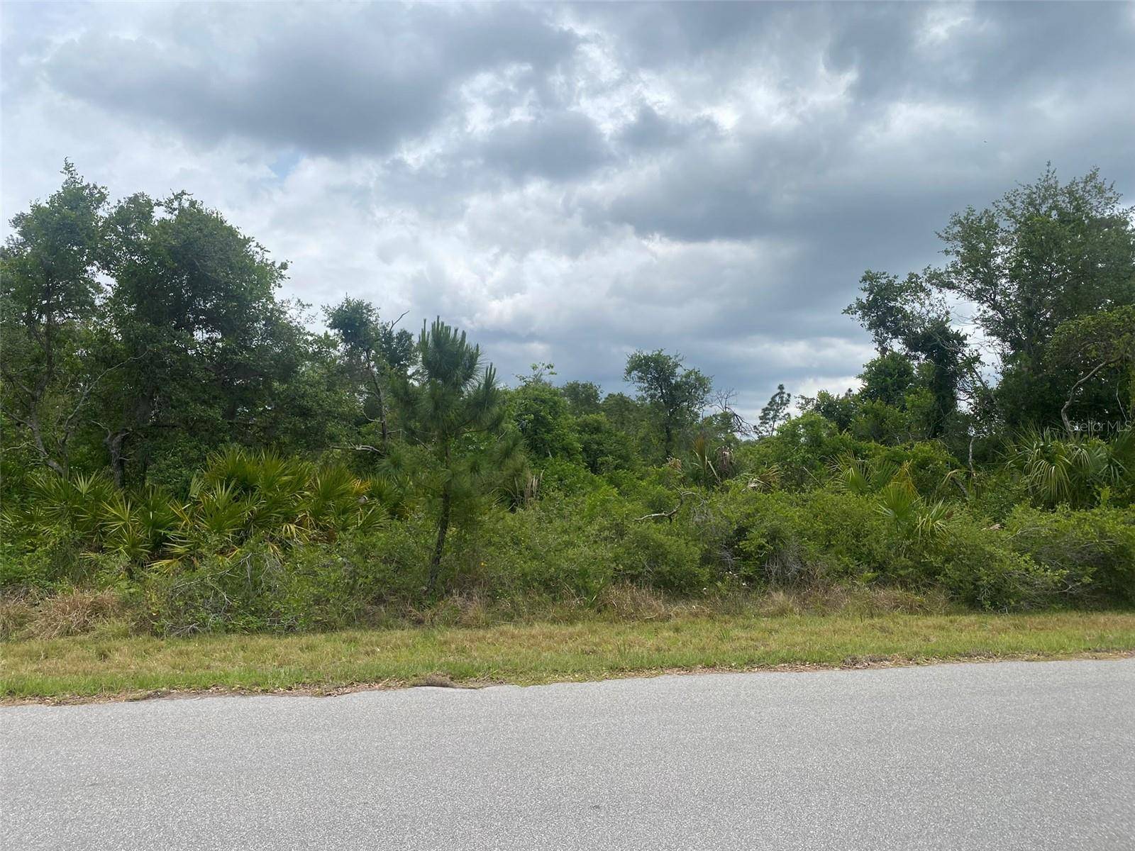 Port Charlotte, FL 33953,2098 WESTWIND ST