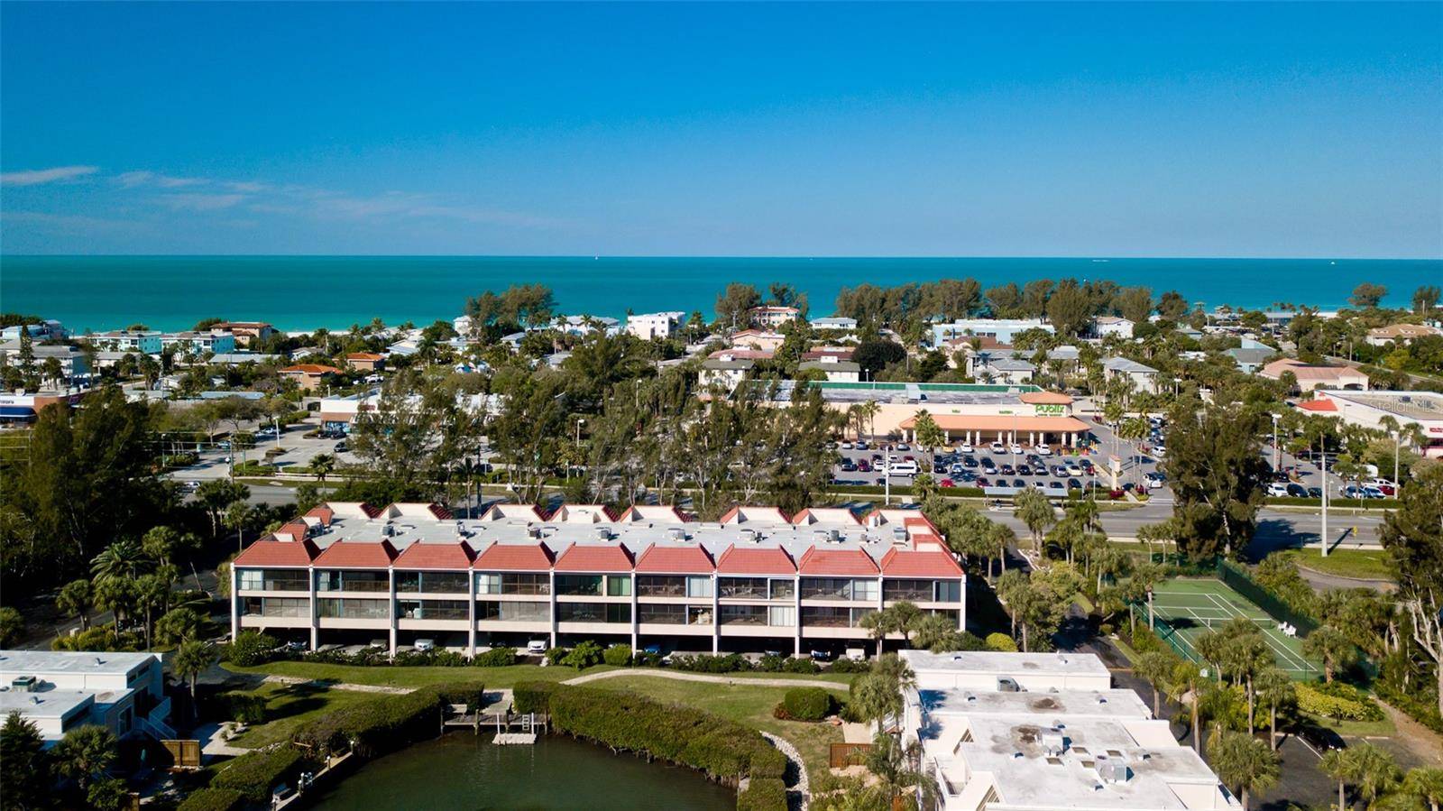 Holmes Beach, FL 34217,3801 E BAY DR #103