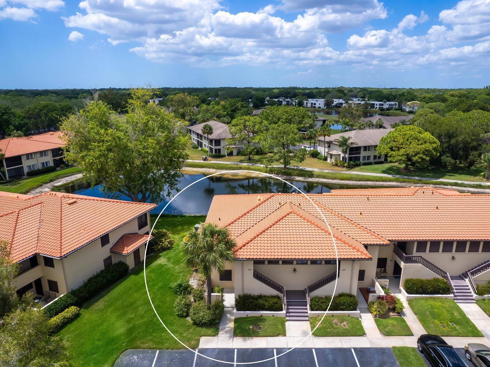 Sarasota, FL 34235,5227 LAKE VILLAGE DR #25