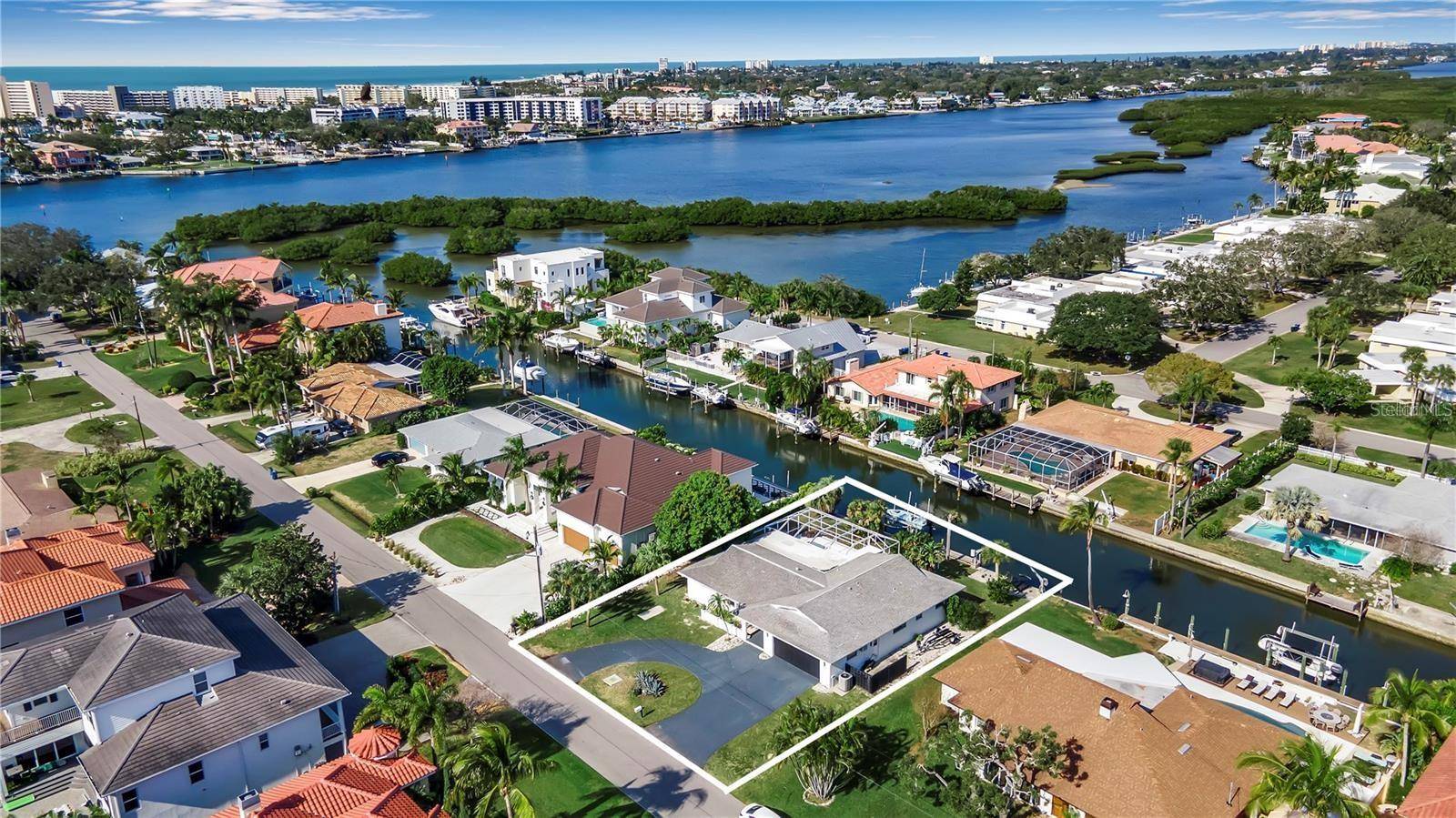 Sarasota, FL 34231,1649 STANFORD LN