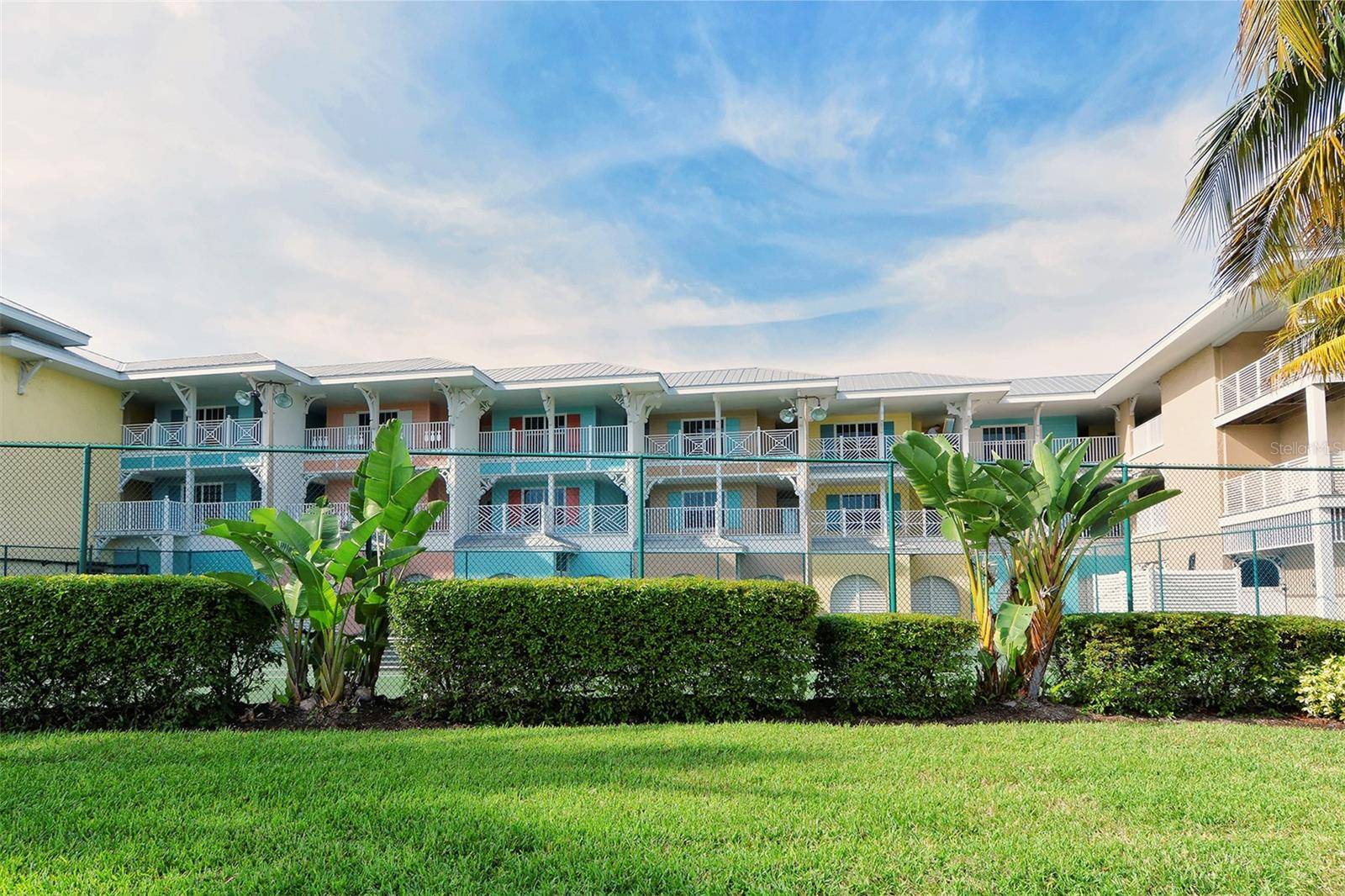 Bradenton Beach, FL 34217,1800 N GULF DR #202