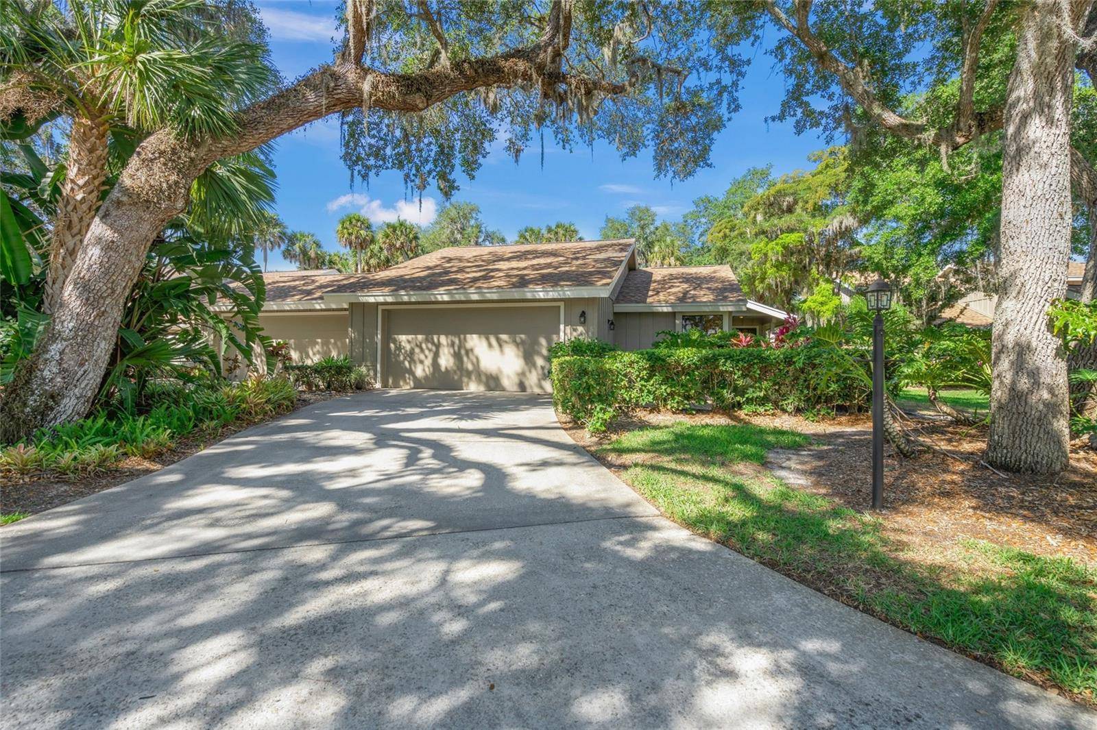 Sarasota, FL 34241,4560 FOREST WOOD TRL #16