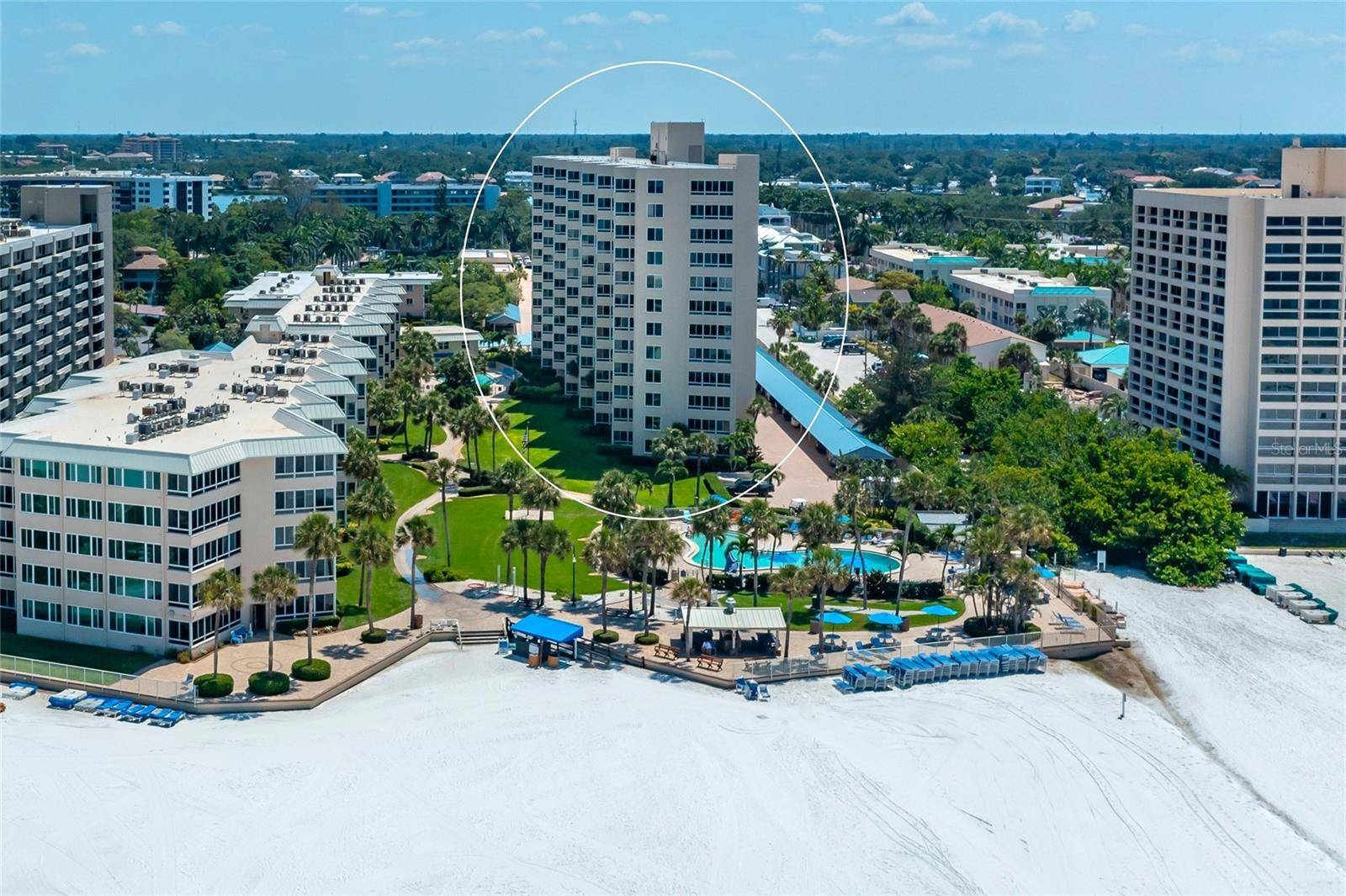 Sarasota, FL 34242,5920 MIDNIGHT PASS RD #104