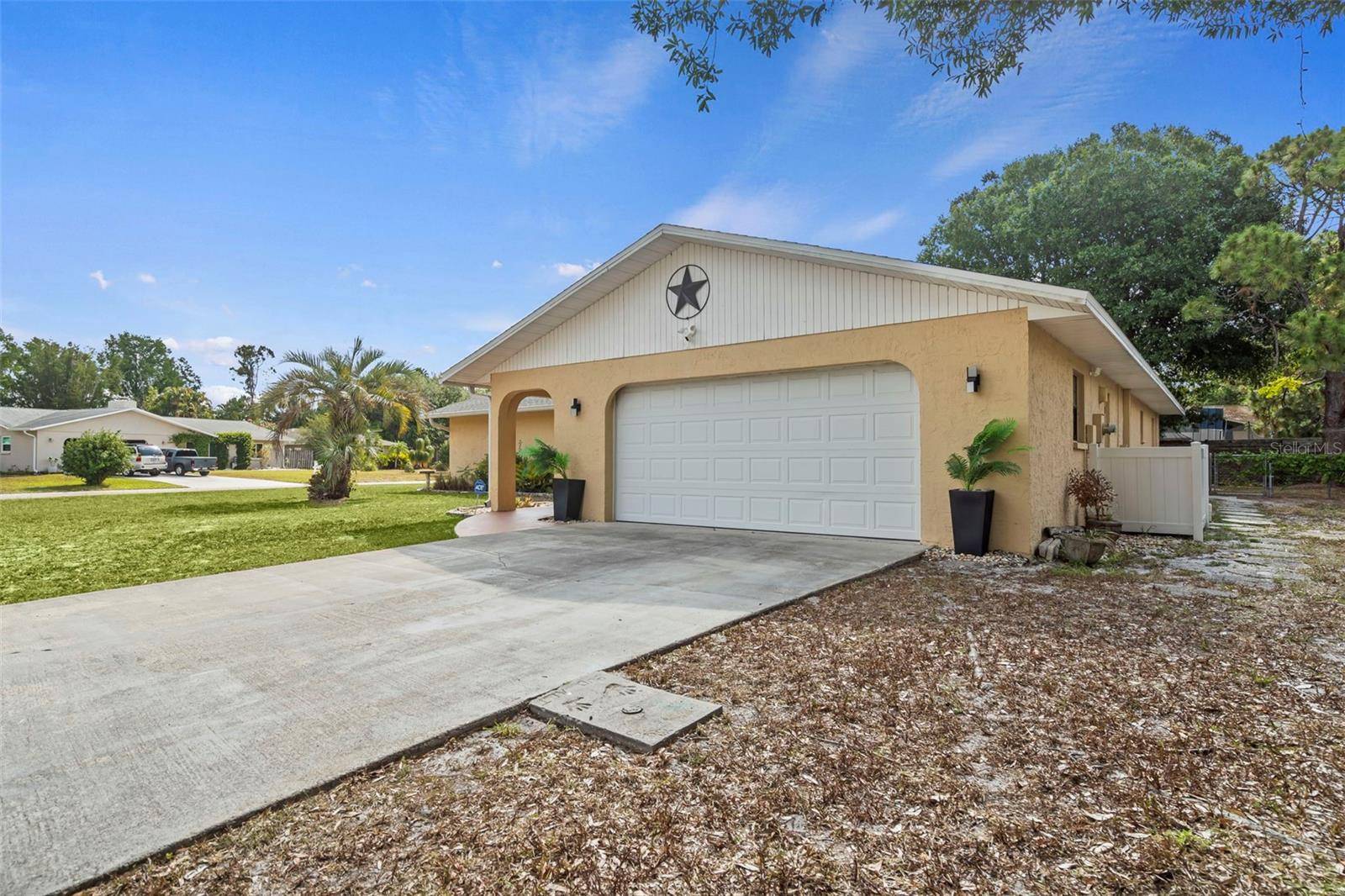 Sarasota, FL 34232,1477 GEORGETOWNE DR