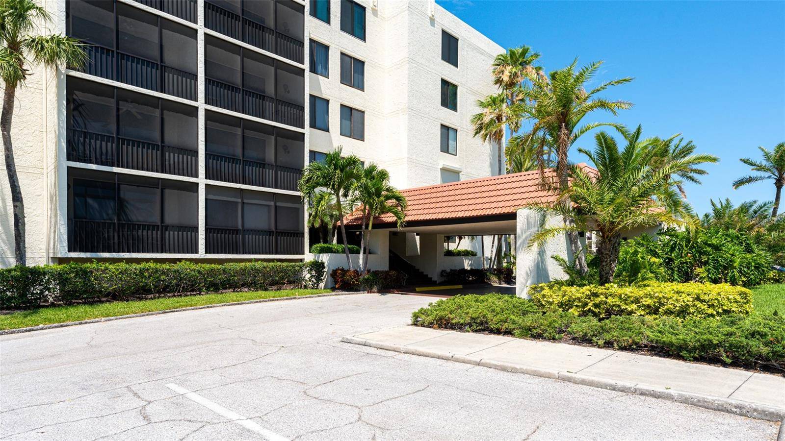 Longboat Key, FL 34228,1945 GULF OF MEXICO DR #M2-307