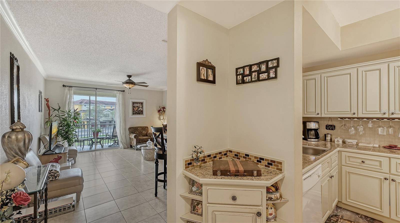 Sarasota, FL 34235,5001 BARALDI CIR #22-209